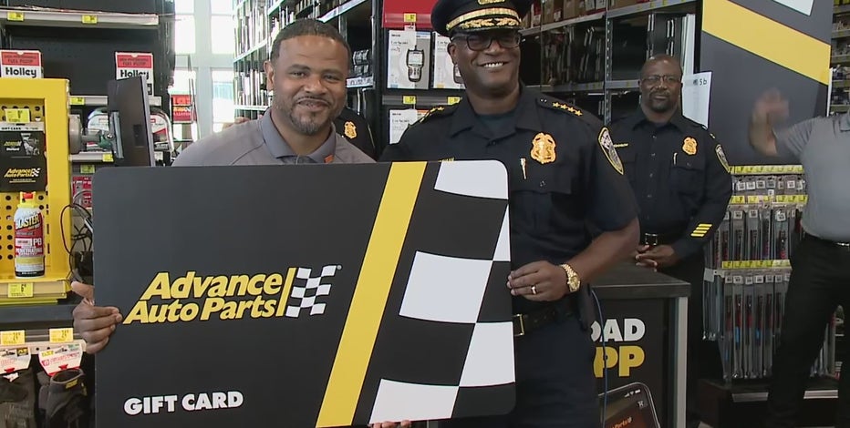 Motorist safety program: Milwaukee police, Advance Auto Parts team up