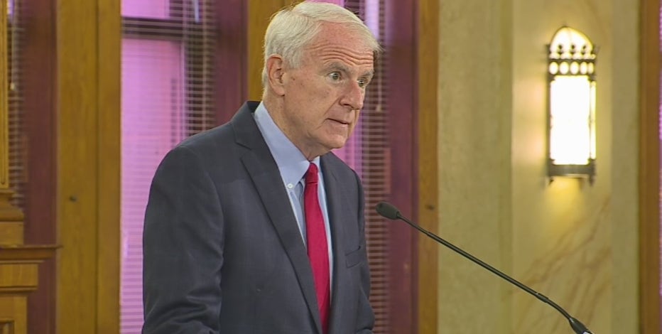 Barrett presents 2022 budget plan to Milwaukee Common Council