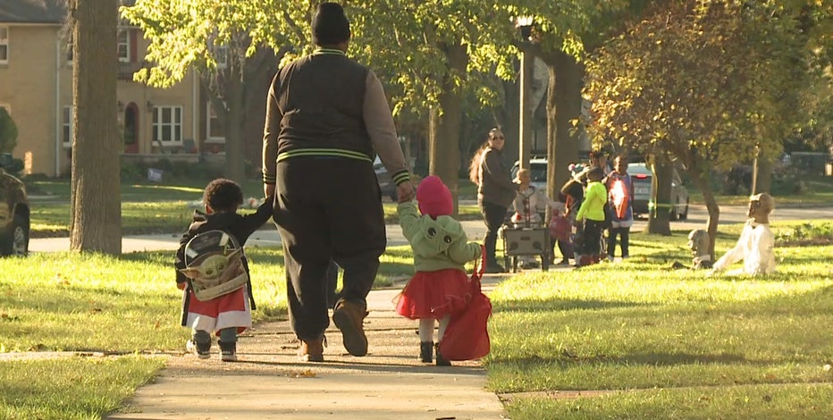 Halloween trick-or-treating back after COVID canceled 2020