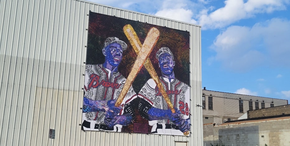 Milwaukee mural honors Hank Aaron, Tommie Aaron