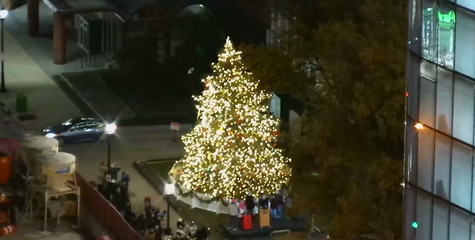 Milwaukee's Christmas tree lighting, 108th annual