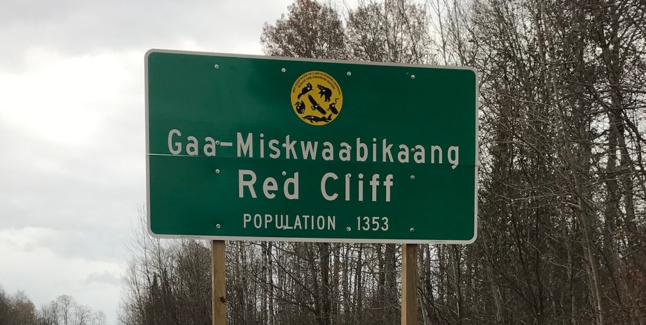 Wisconsin native language sign unveiled, first of program