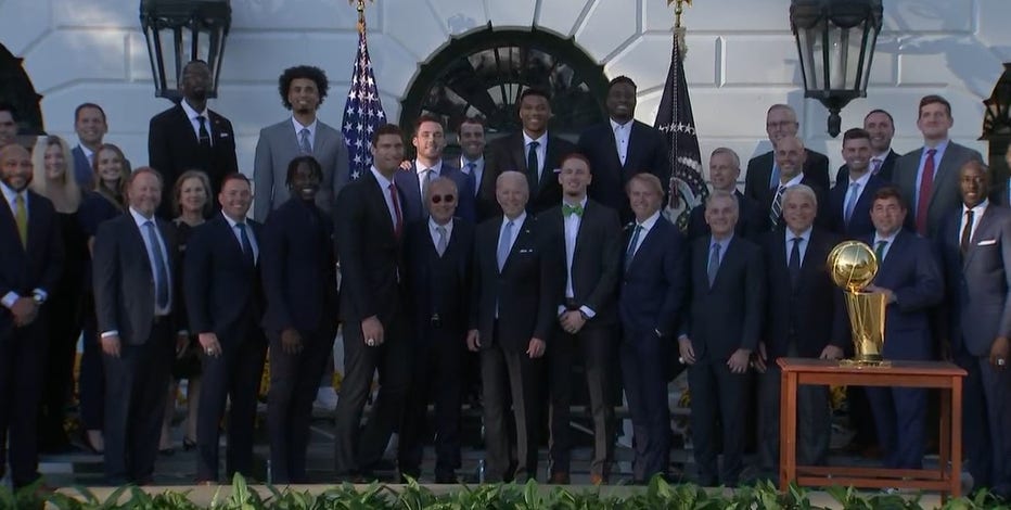 17 Best Milwaukee Holiday Lights Displays 2021 Milwaukee With Kids