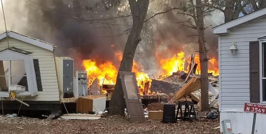 Wisconsin Christmas mobile home explosion, no injuries