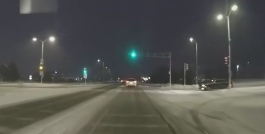 Winter weather impacts Milwaukee area roads, officials urge caution