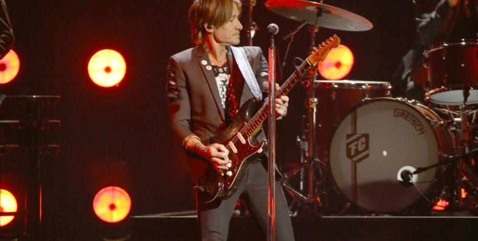 Keith Urban at American Family Insurance Amphitheater on Aug. 28