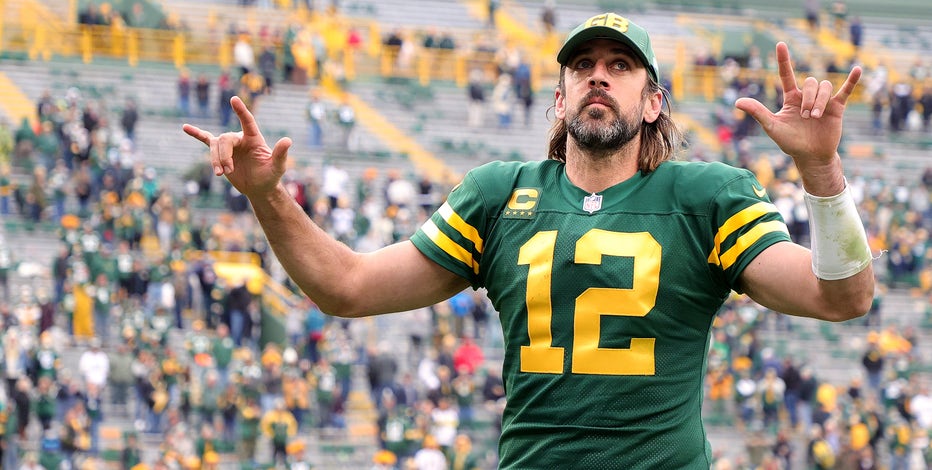 Against 49ers, Packers fans hope Rodgers proves draft-day point