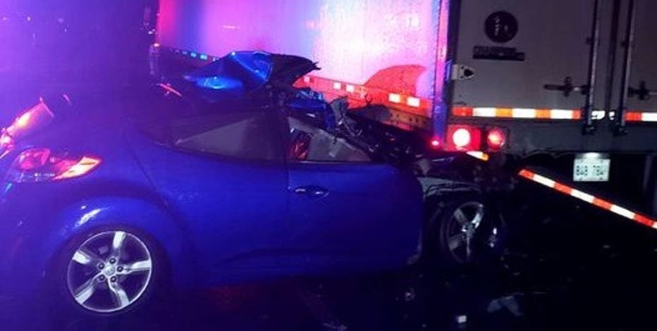 Crash in Grafton: Semi, car collide on I-43 off-ramp