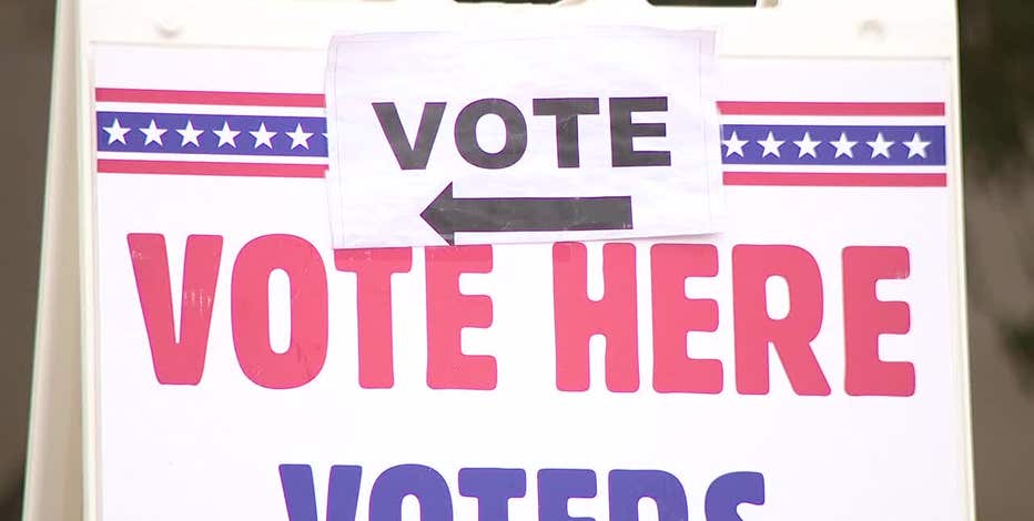 Milwaukee mayor race, primary voters cast ballots