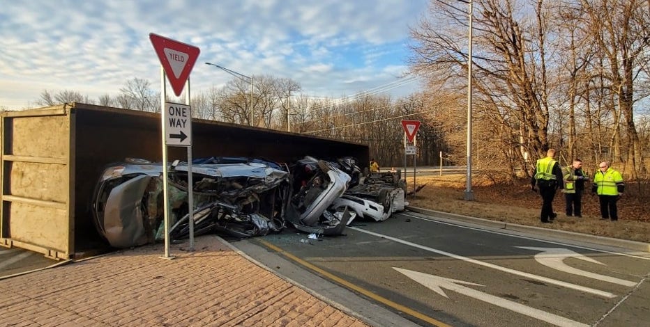 Rollover crash in Caledonia; roundabout closed