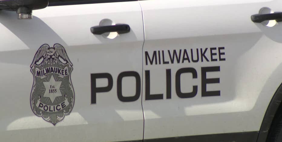 Milwaukee crash, police seek driver who fled scene