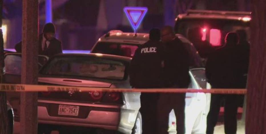 Milwaukee homicide, man dead in vehicle near 44th and Fiebrantz