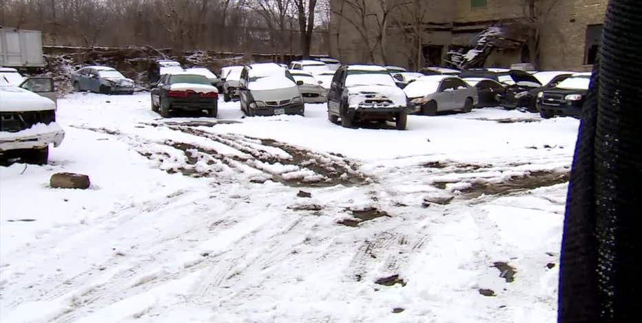 Stolen cars possibly illegally towed, Milwaukee police investigate