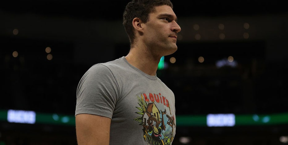 Bucks' Brook Lopez back injury recovery; ready for contact