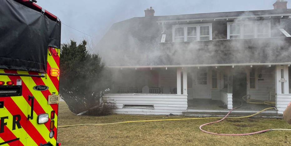 Delafield duplex fire, firefighter injured