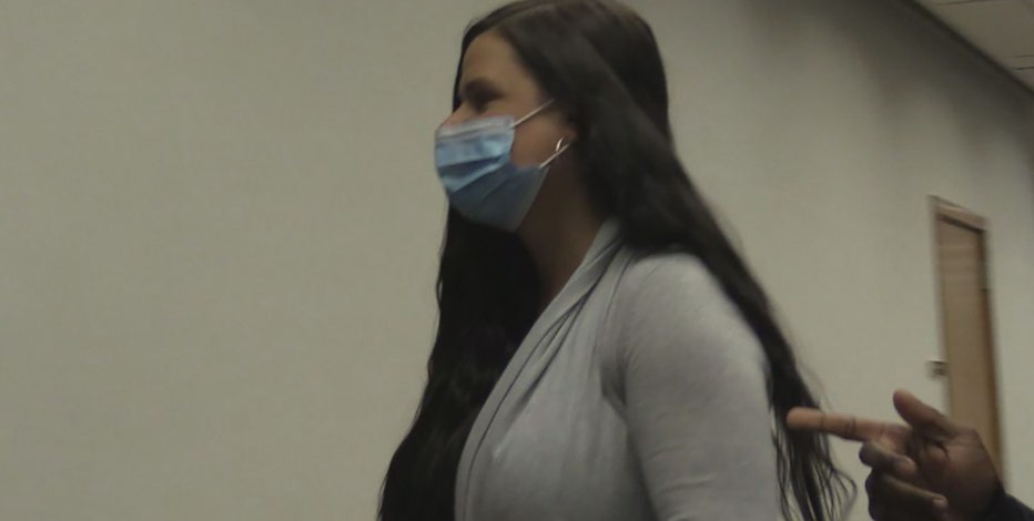 Milwaukee officer accused of fraud reaches plea deal, resigns