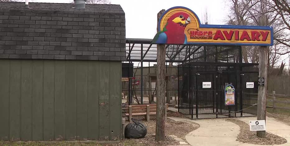 Avian flu prompts restrictions; zoos, Wisconsin Humane Society