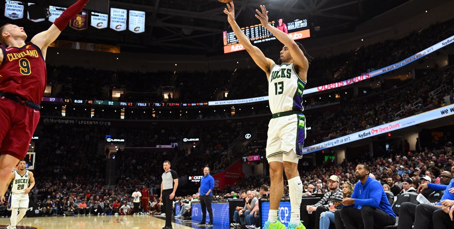 Bucks fall to Cavs, last regular-season game