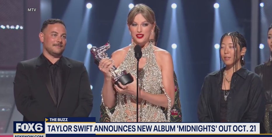 MTV Music Video Awards offer tributes, surprises