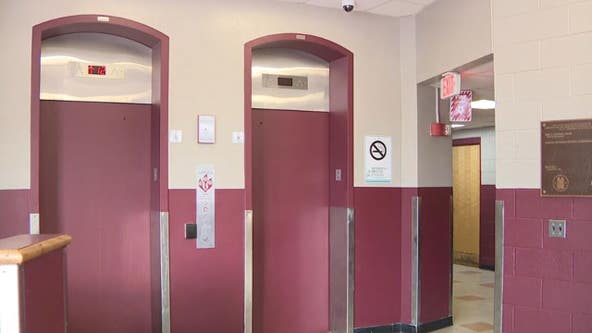 Milwaukee Housing Authority building: 230 units, 1 working elevator