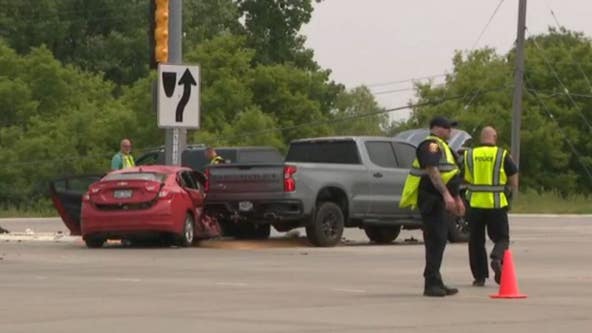 Waukesha fatal crash, Les Paul and St. Paul, man dead