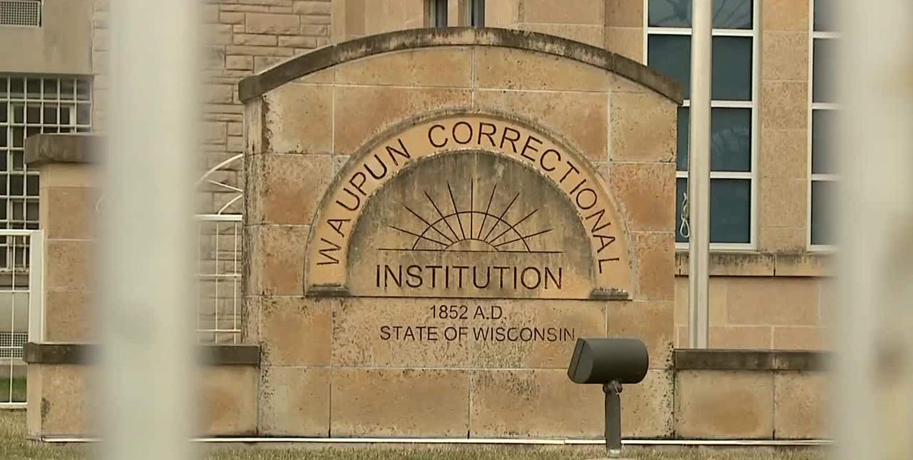 Waupun prison death, inmate's daughter files federal lawsuit FOX6