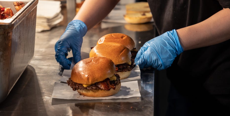 Wisconsin Best Burger Contest; nominate your favorite restaurant