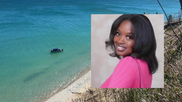 Sade Robinson: sonar boat searching Lake Michigan for remains