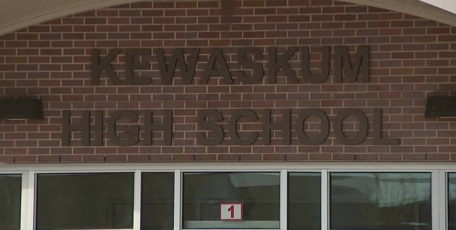 Inappropriate relationship with student, Kewaskum officer accused
