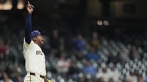 Brewers beat Cardinals, hit 3 HRs off Sonny Gray to win