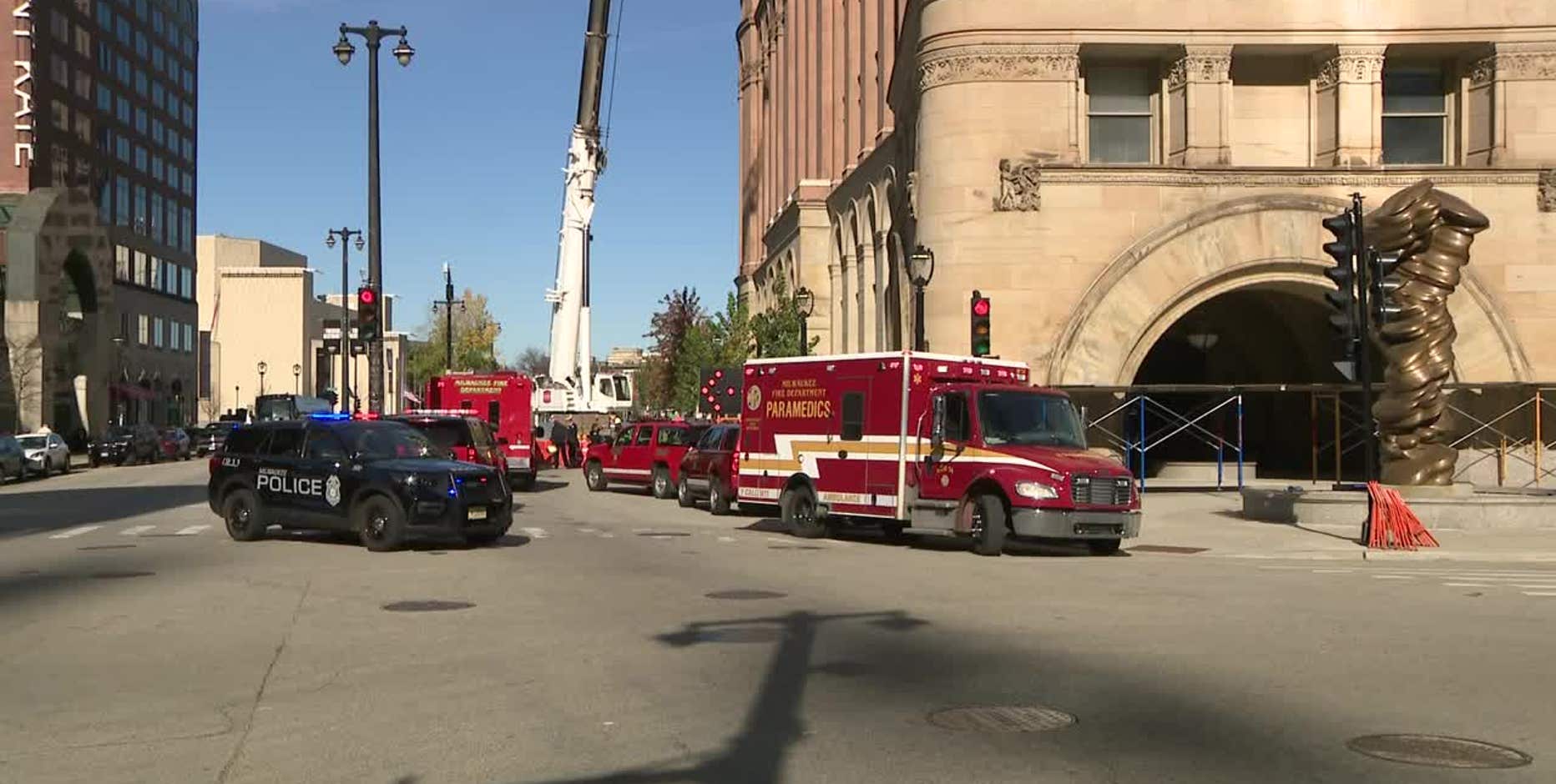Milwaukee City Hall suspicious mail; contents not hazardous
