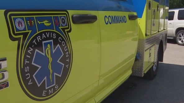 2 hospitalized after vehicle rolls over into tree in Del Valle: ATCEMS