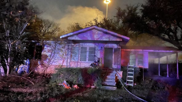 AFD investigating fire at vacant South Austin home