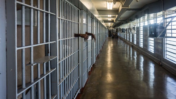 Texas bill would require body cameras for every prison guard in state