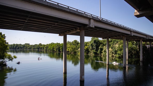 Two paddle boarders potentially missing on Lady Bird Lake: ATCEMS
