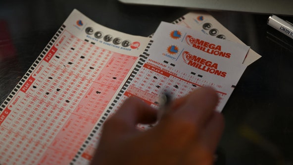 Powerball jackpot soars to $1.2 billion after another drawing without big winner