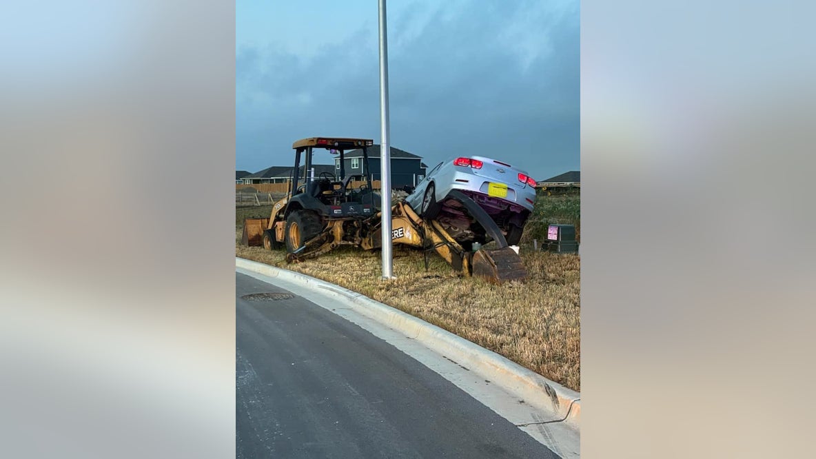 Mustang Ridge driver crashes car into construction equipment, flees