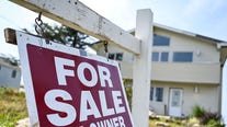 Mortgage activity hits 25-year low as rates rise