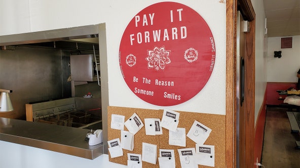 Minnie D’s ‘pay it forward’ hopes to feed customers, community