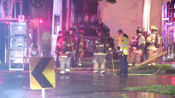 Off-duty St. Paul officer crashes into building, sparking fire
