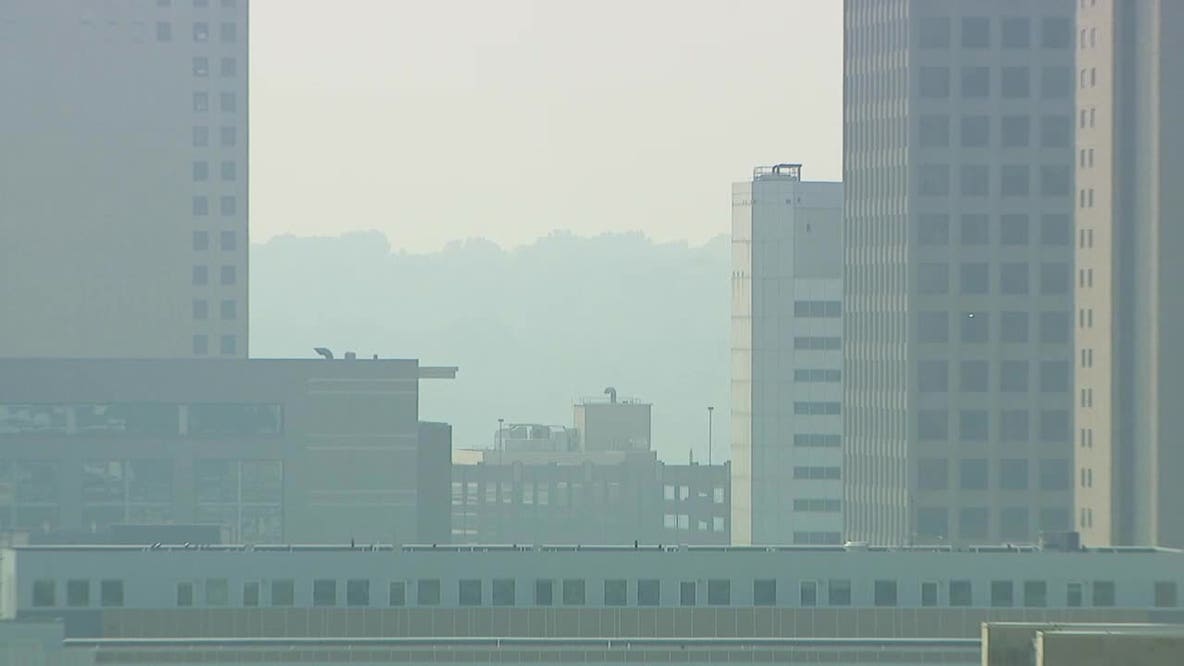 Minnesotans brave poor air quality to get outdoors on Saturday