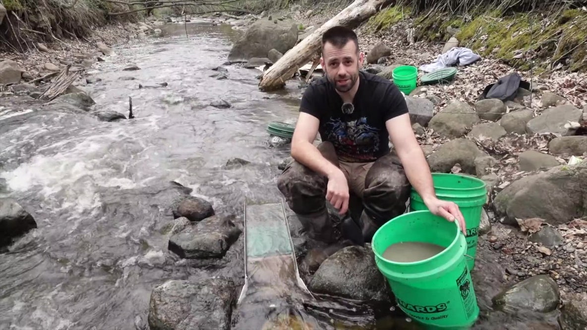 Going for Gold: Geologist finds flecks of treasure in the metro