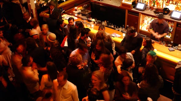 Bars open until 4 AM? West Hollywood votes to extend last call