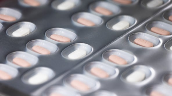 Pharmacists can prescribe COVID treatment drug Paxlovid, FDA says