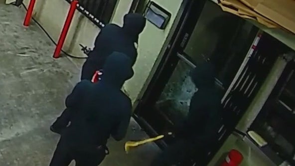 VIDEO: Burglars saw through lock, break glass to steal cash from Boyle Heights restaurant