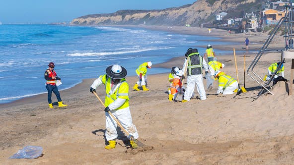 Sewage spill triggers OC beach closure