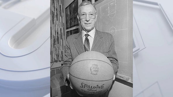 Legendary UCLA basketball coach John Wooden to be honored with commemorative stamp