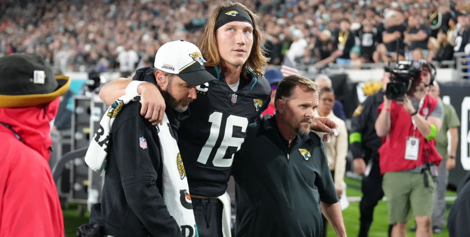 Jaguars QB Trevor Lawrence sprains ankle in loss to Bengals on MNF