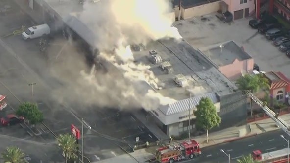 Fire erupts at South Gate strip mall