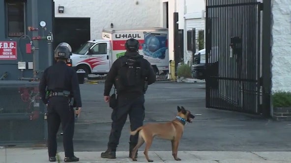 Burglars use U-Haul truck to break into North Hollywood warehouse